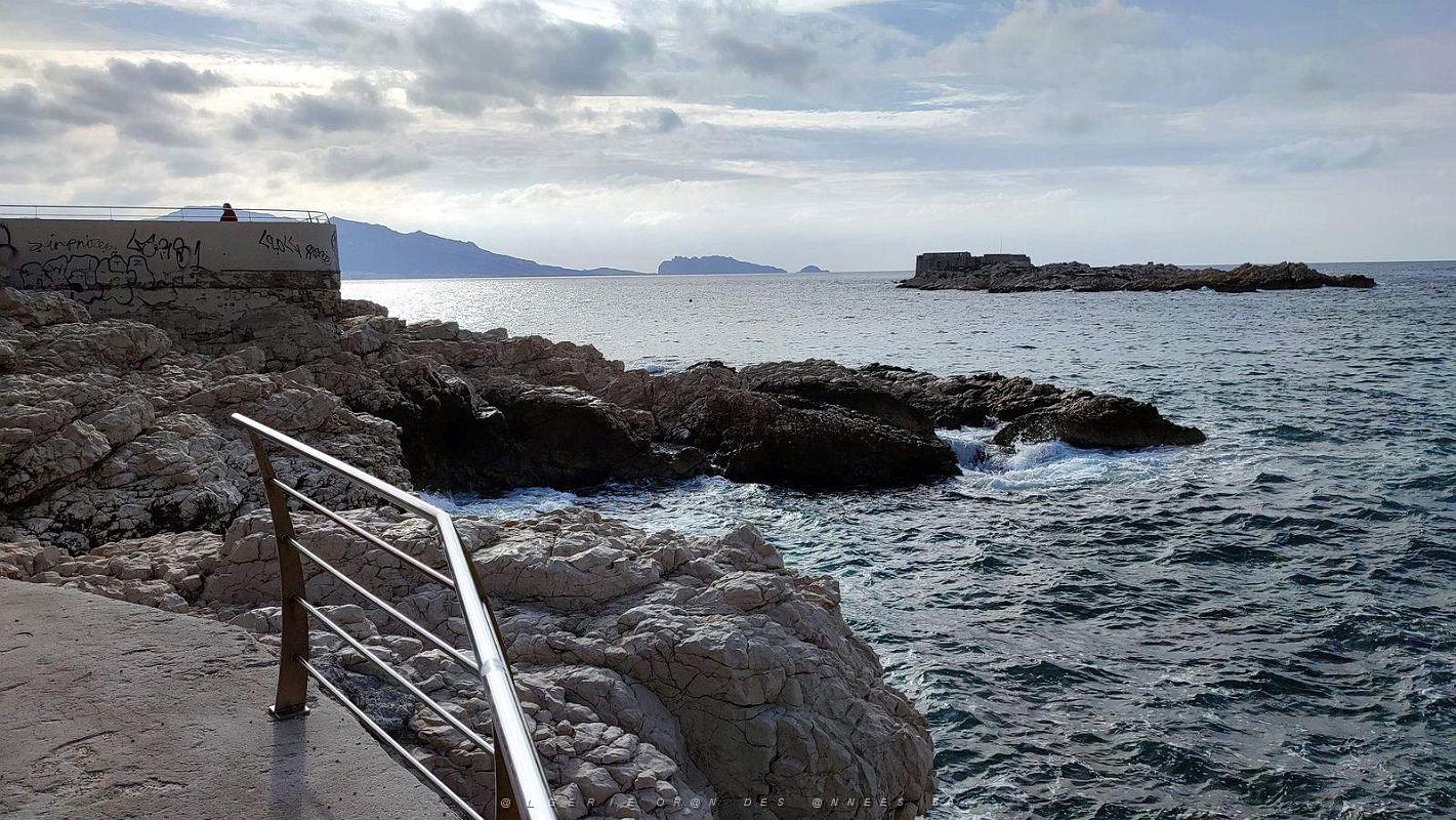 2022 12 MARSEILLE-ENDOUME DU PORT DE MALMOUSQUE A MALDORME (57).jpg
